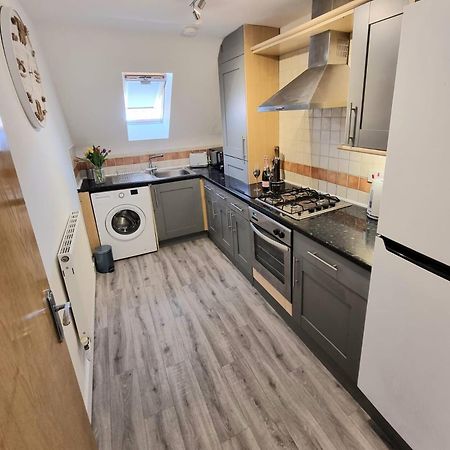 Centrally Located Boscombe Beach Apart With Parking Bournemouth Kültér fotó