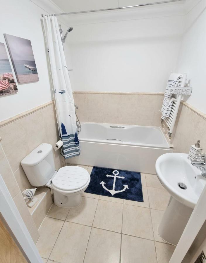 Centrally Located Boscombe Beach Apart With Parking Bournemouth Kültér fotó