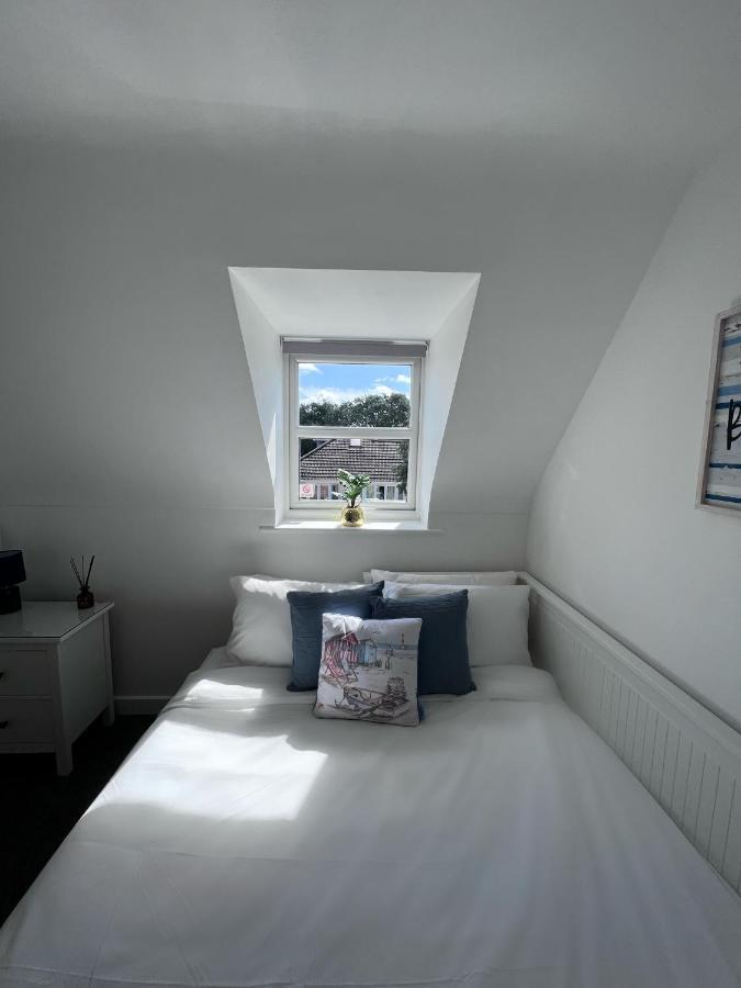 Centrally Located Boscombe Beach Apart With Parking Bournemouth Kültér fotó